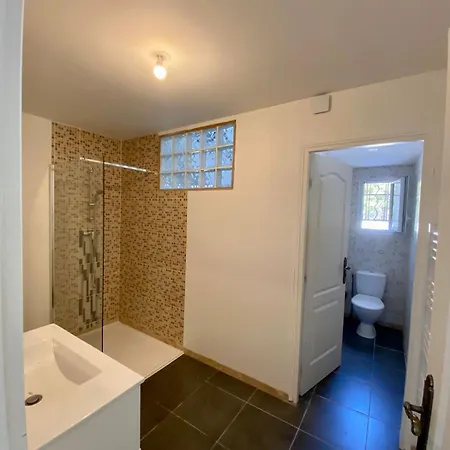 House With Jacuzzi Spa, Wifi, 2 Bedrooms
