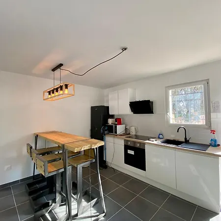 House With Jacuzzi Spa, Wifi, 2 Bedrooms Prázdninový dům