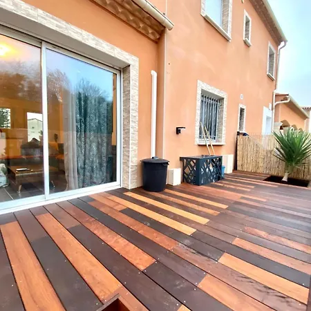 House With Jacuzzi Spa, Wifi, 2 Bedrooms Milhaud
